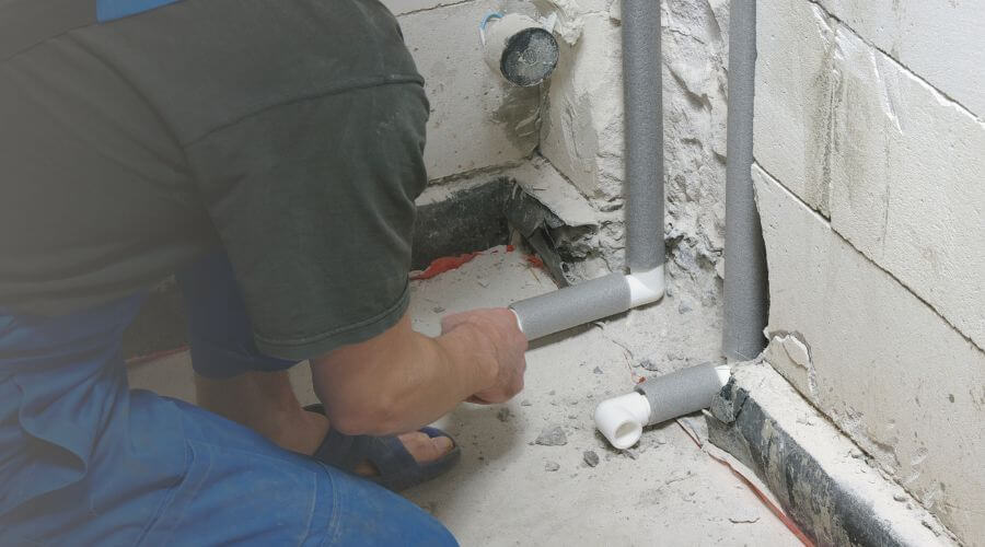 Expert burst pipe repair services in Paragon, IN